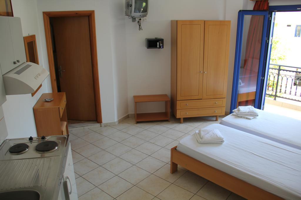 Hotel Stavris Khora Sfakion Exterior photo
