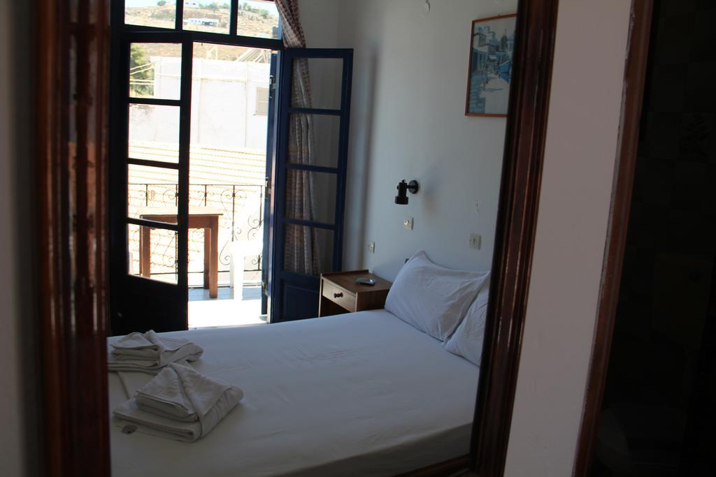 Hotel Stavris Khora Sfakion Exterior photo