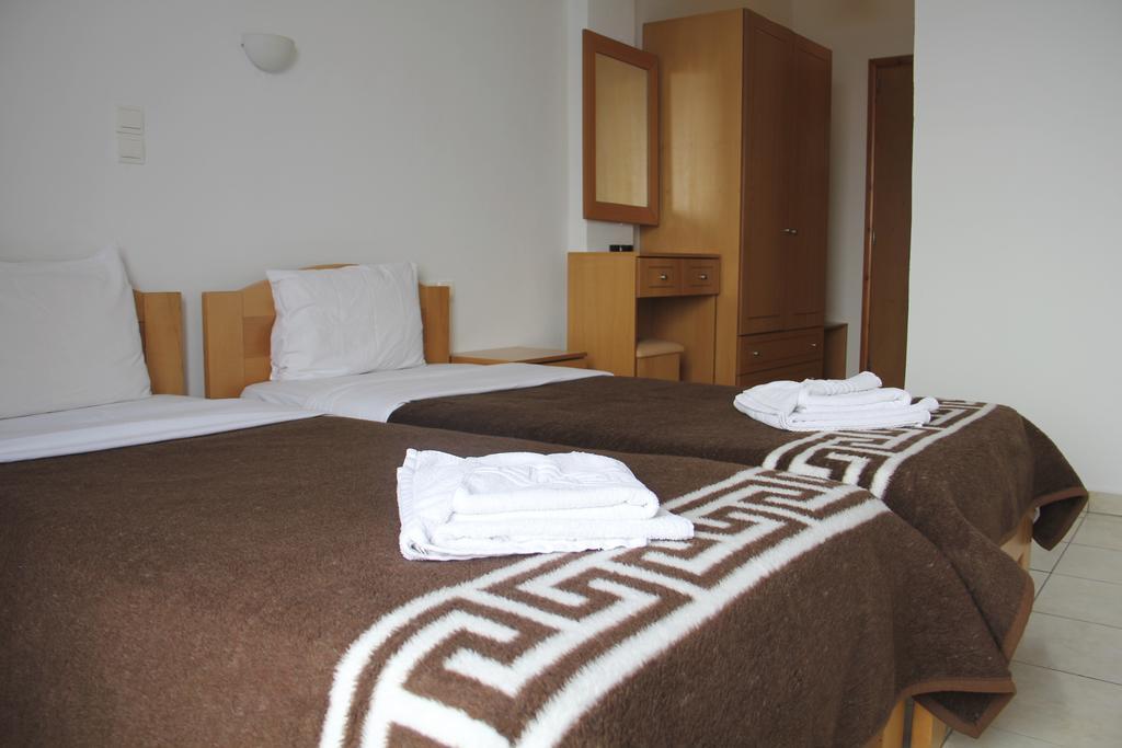 Hotel Stavris Khora Sfakion Exterior photo